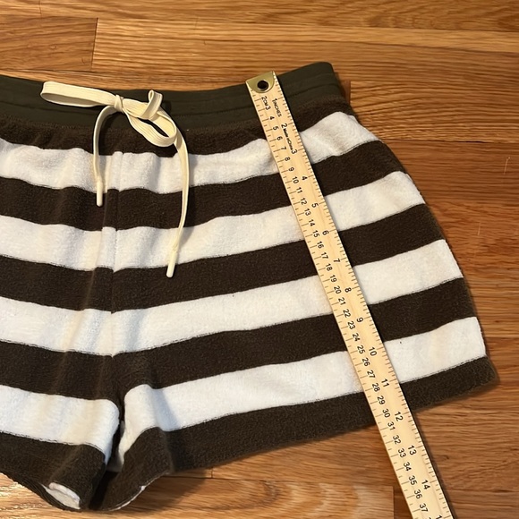 Outerknown- Hightide Sweatshorts‎ in Mangrove Salt Stripe size small - Picture 7 of 12